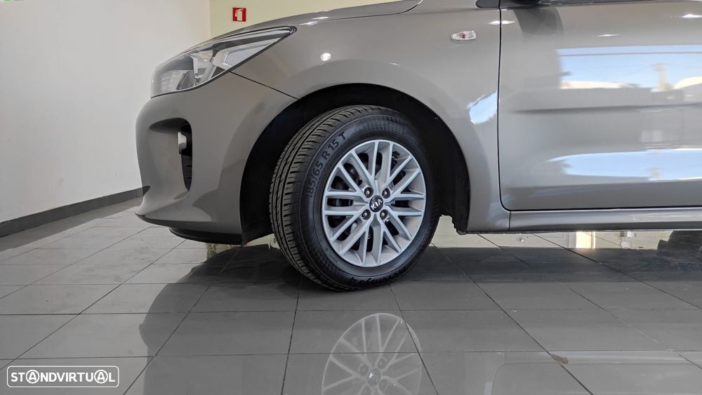 Kia Rio 1.2 CVVT Urban - 10