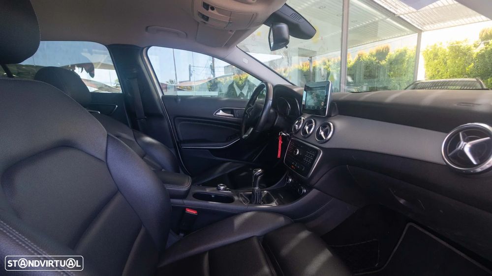 Mercedes-Benz GLA 180 d Style - 8