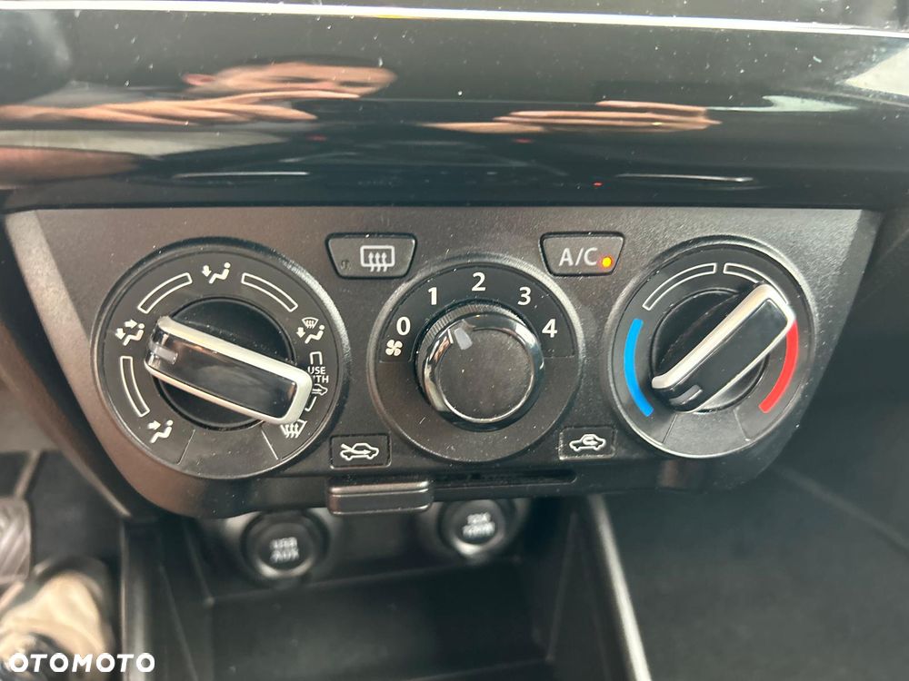 Suzuki Swift 1.2 Premium - 36