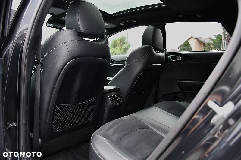 Kia ProCeed 1.4 T-GDI DCT7 OPF GT LINE - 21