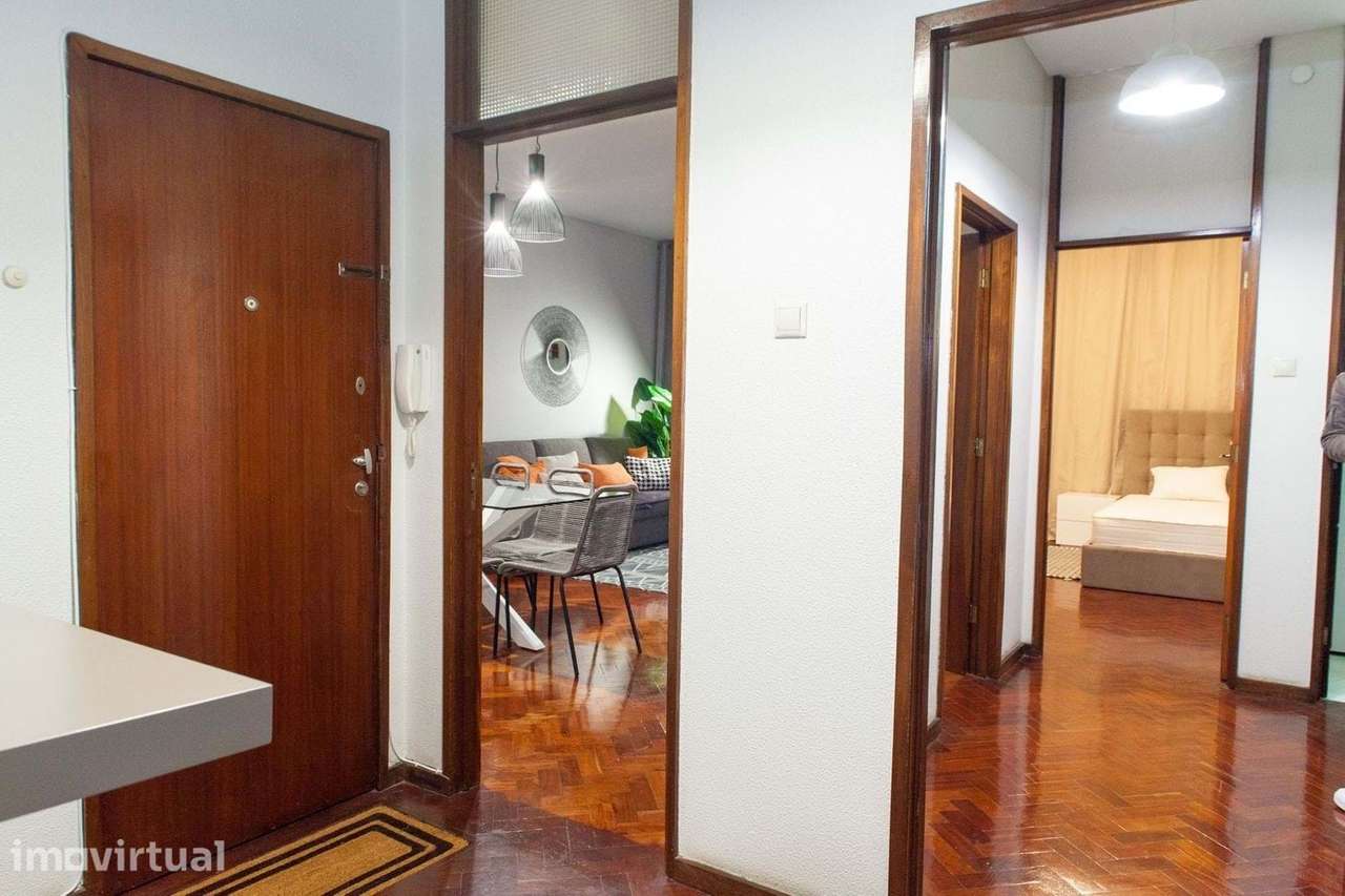 Apartamento T4 c/ Terraço e Garagem | Oportunidade de Investimento - Grande imagem: 4/18