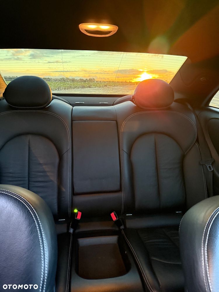 Mercedes-Benz CLK - 11