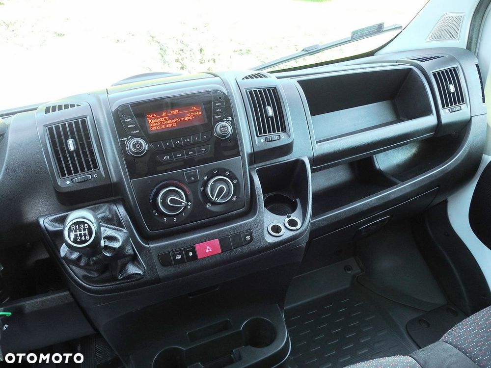 Peugeot BOXER SKRZYNIA PODWÓJNA KABINA DOKA 7 MIEJSC KLIMATYZACJA  140KM - 31