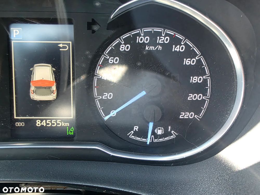 Toyota Yaris Hybrid 100 Selection Platinum - 9