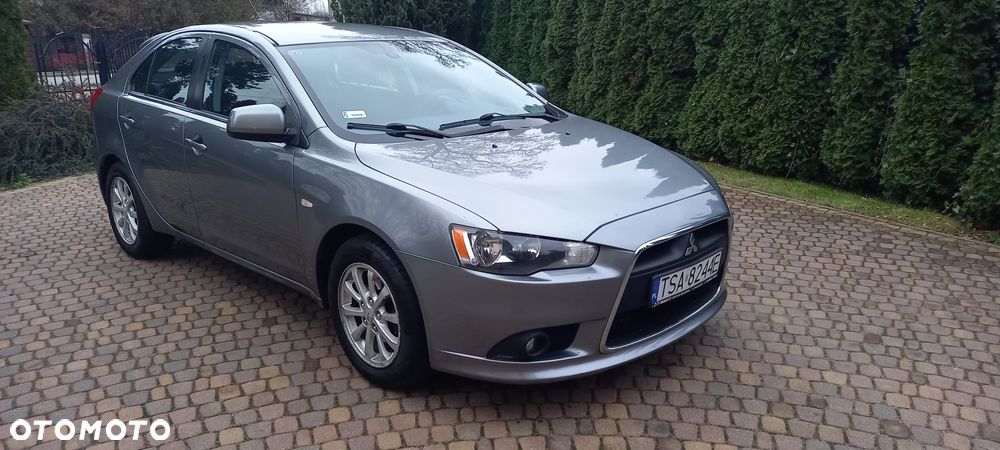 Mitsubishi Lancer - 2