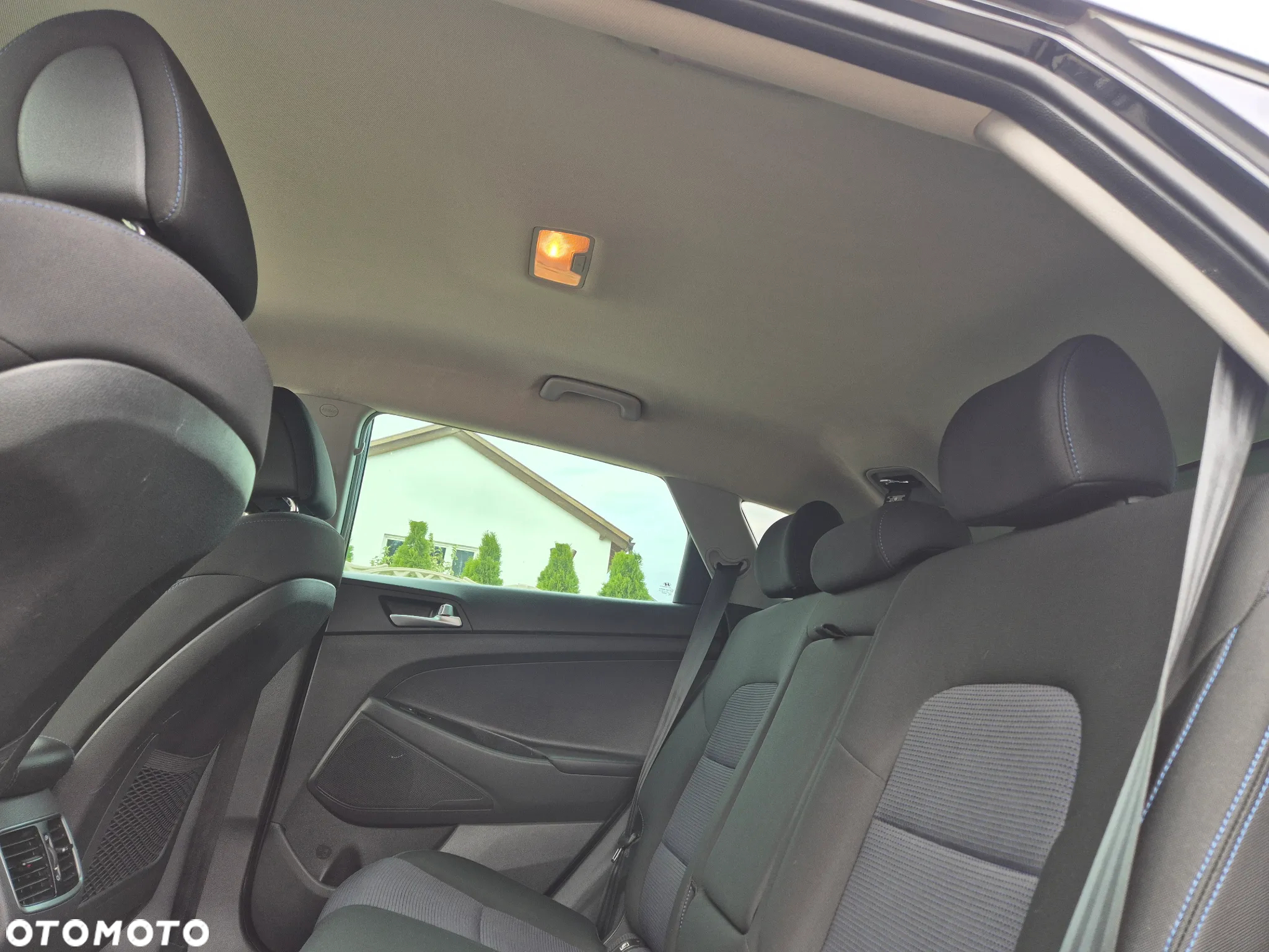 Hyundai Tucson 1.7 CRDI BlueDrive Style 2WD DCT - 10