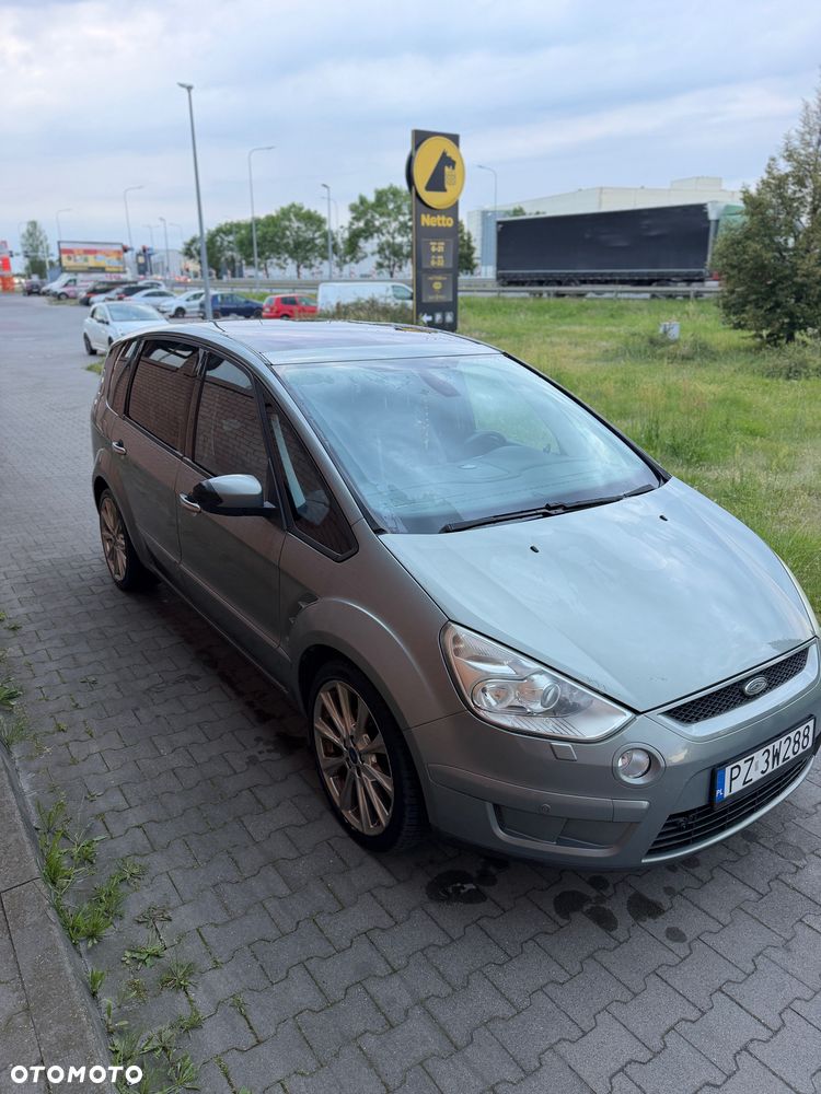 Ford S-Max - 1