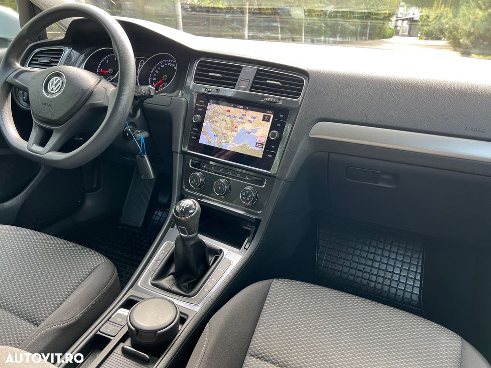 Volkswagen Golf 1.6 TDI Comfortline - 11