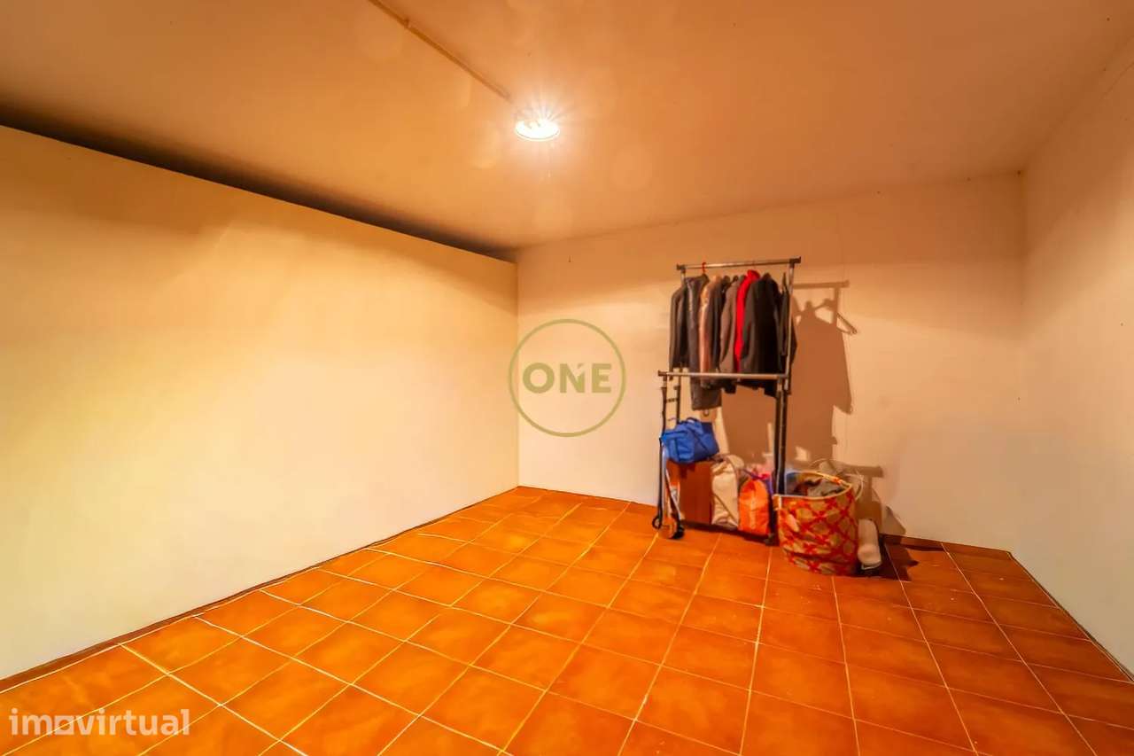 Arrecadação à Venda | 31 m² | Ponta Delgada - Grande imagem: 2/9
