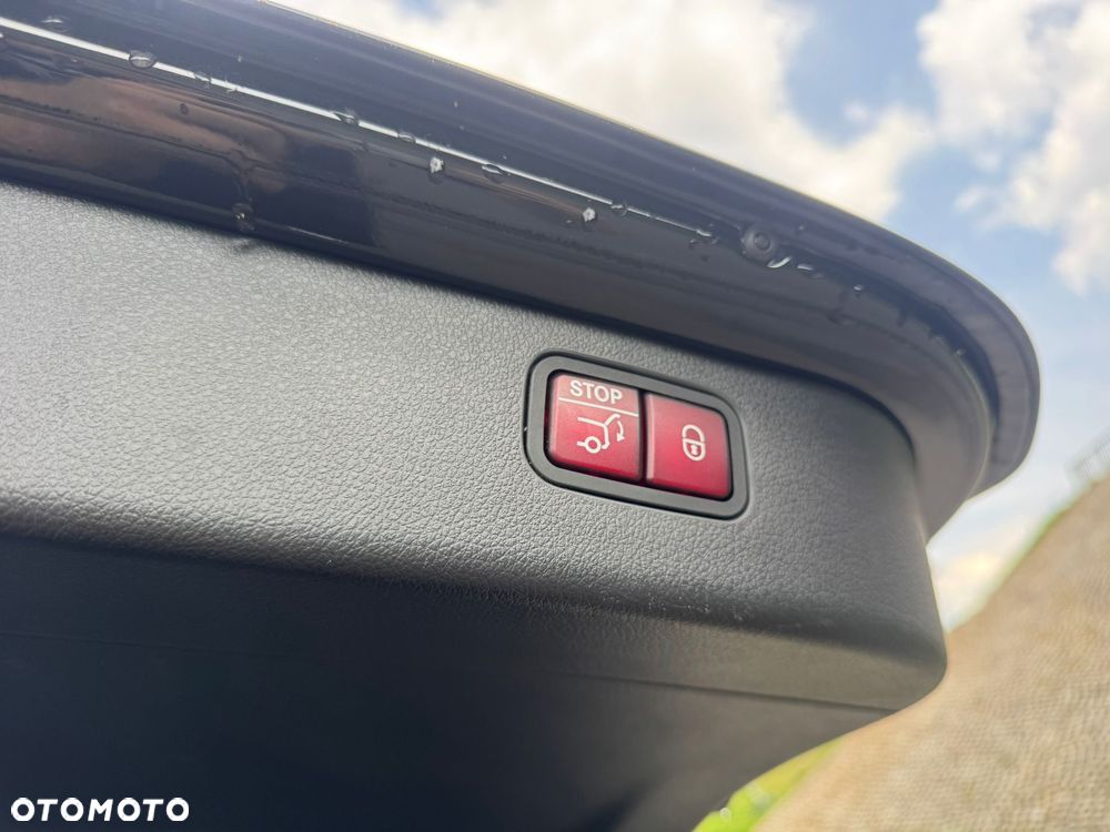 Mercedes-Benz Klasa C 220 d 9G-TRONIC AMG Line - 17