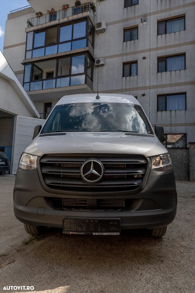 Mercedes-Benz Sprinter - 4