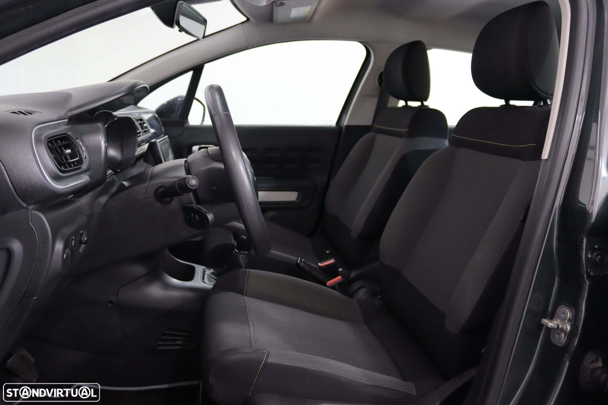 Citroën C3 Pure Tech Shine - 4