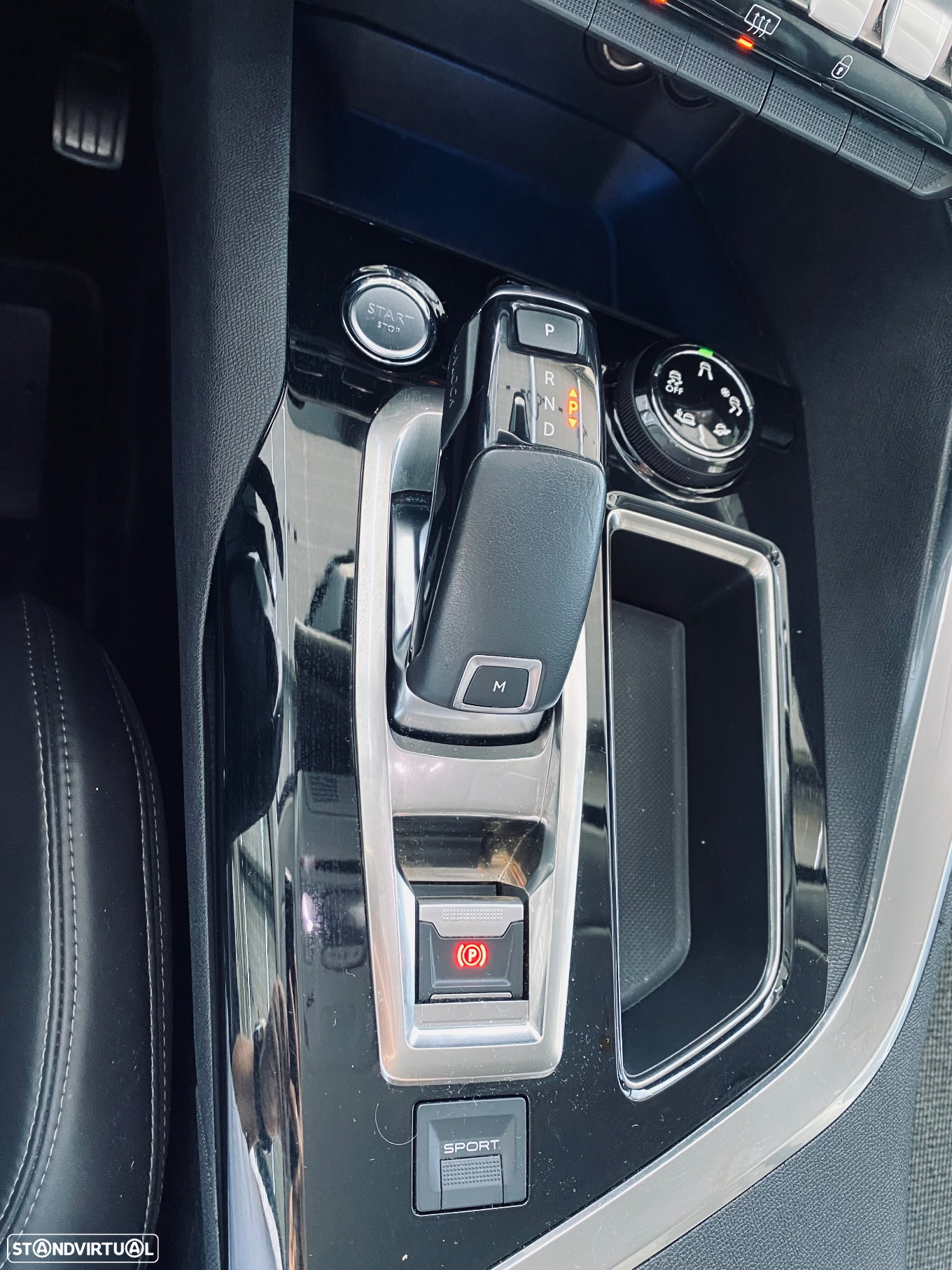 Peugeot 3008 1.2 PureTech Allure Grip Control EAT6 - 25