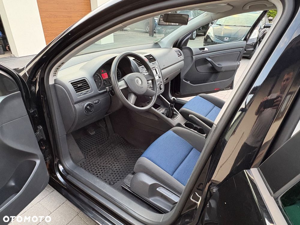 Volkswagen Golf - 17