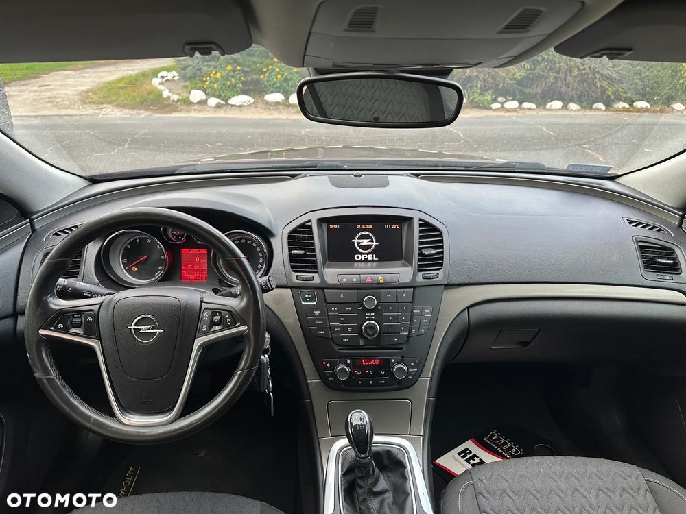Opel Insignia - 15