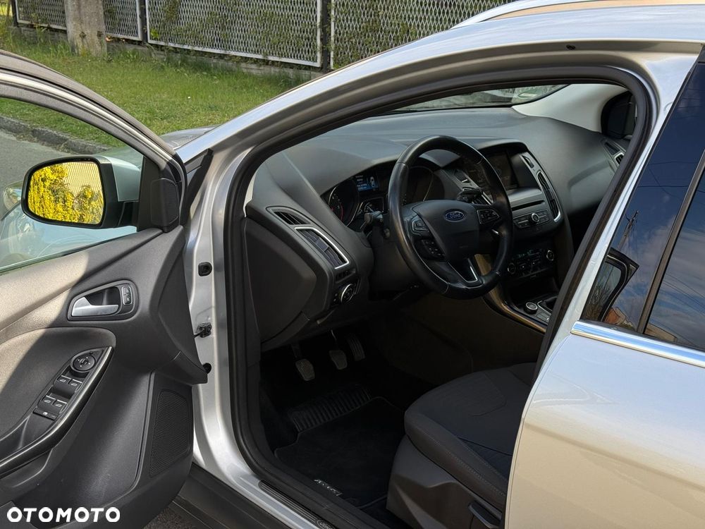 Ford Focus 1.5 TDCi DPF Start-Stopp-System Titanium - 11