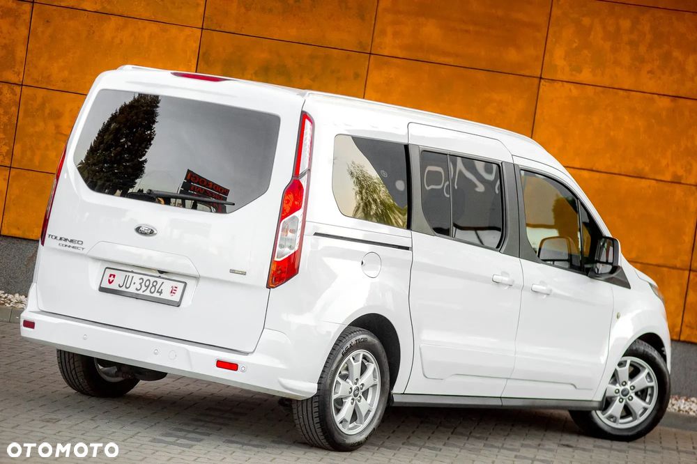 Ford Tourneo Connect Grand - 17