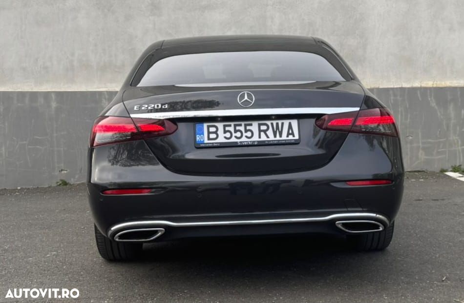 MERCEDES-BENZ E-Class 2023 — imagine 11