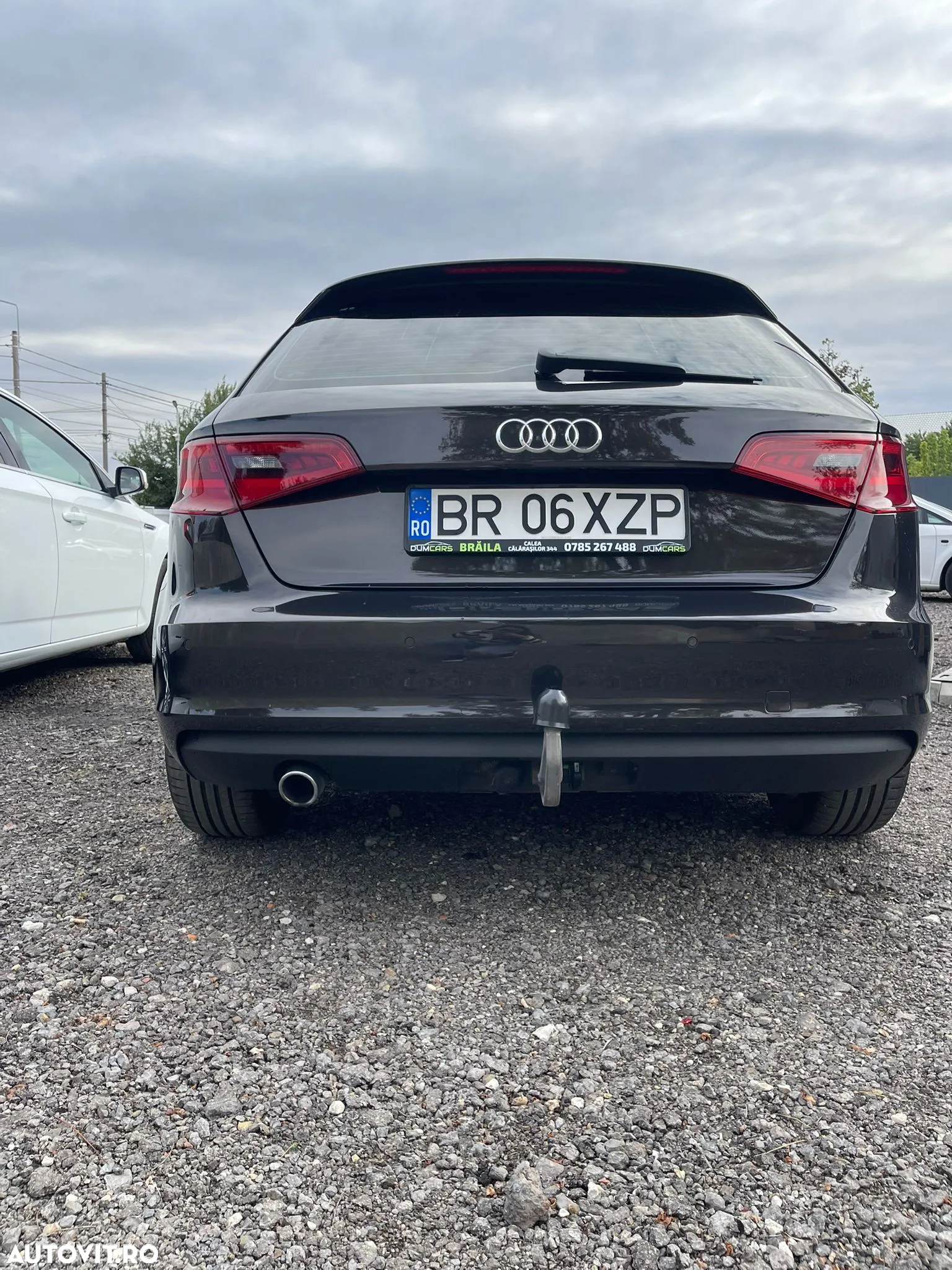 Audi A3 1.6 TDI Sportback S tronic Ambition - 4