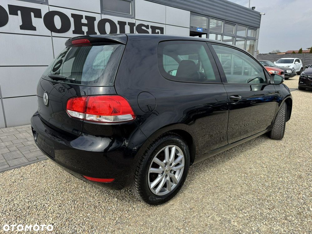 Volkswagen Golf 1.6 Trendline - 4