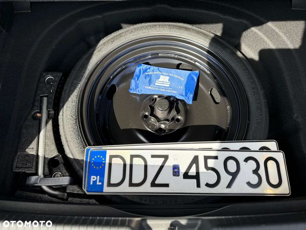 Volkswagen Golf VIII 1.5 TSI Life Plus - 18