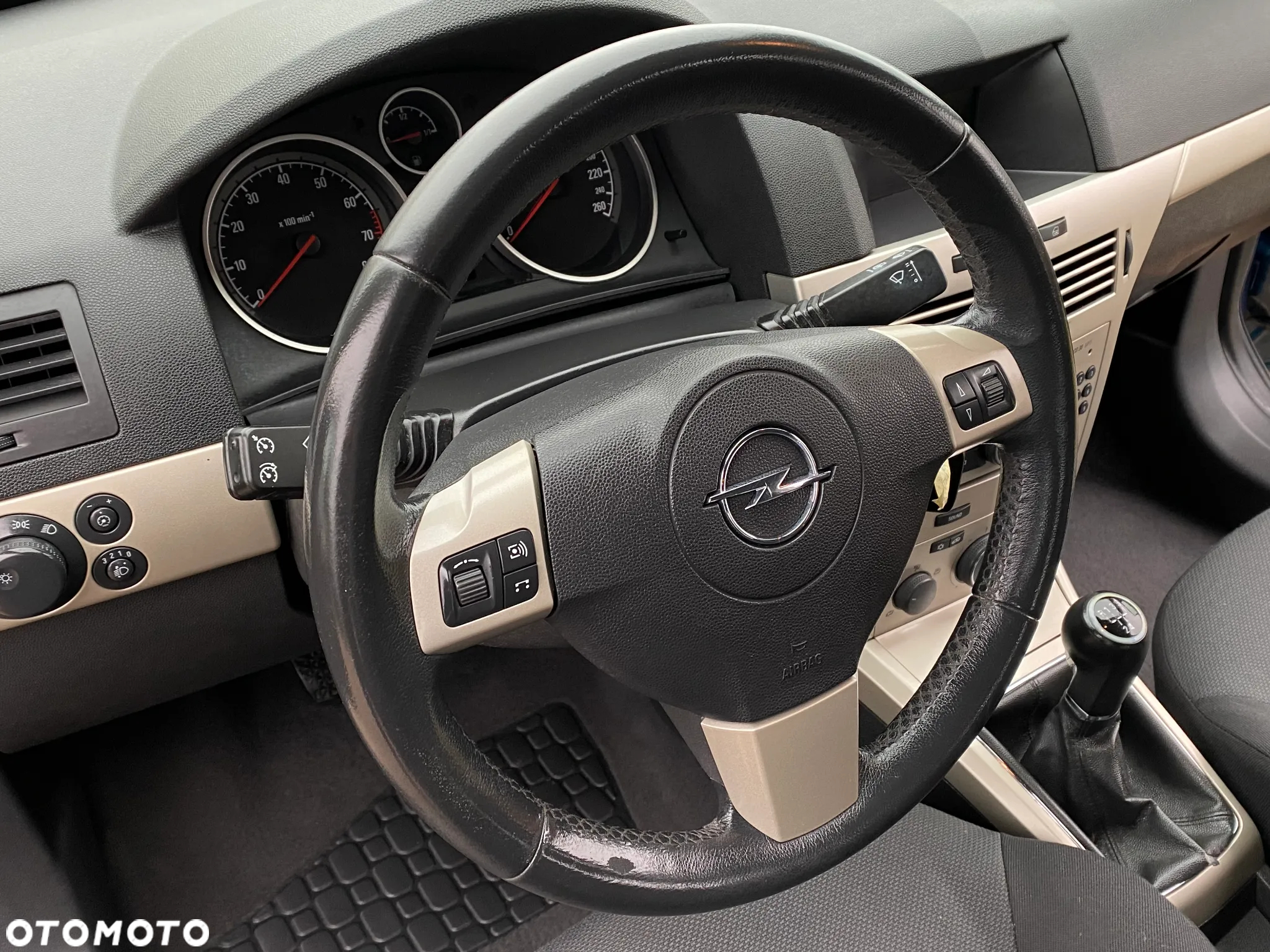 Opel Astra III 1.6 - 28