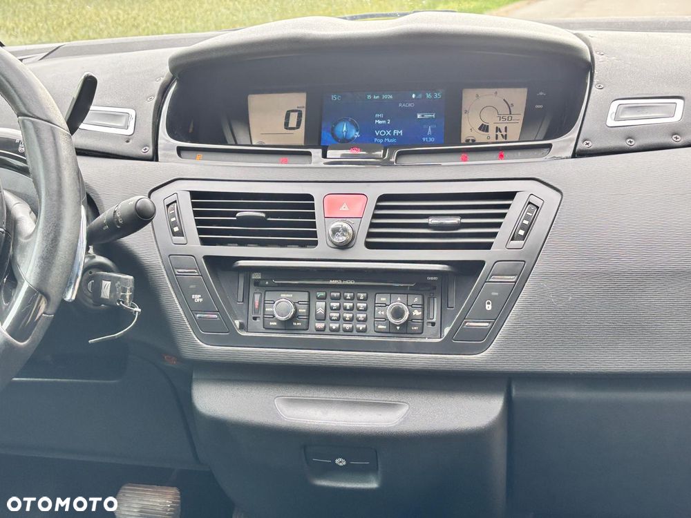 Citroën C4 Picasso 1.6 e-HDi FAP EGS6 Exclusive - 23