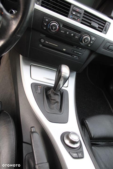 BMW Seria 3 330 Ci Edition Sport - 35