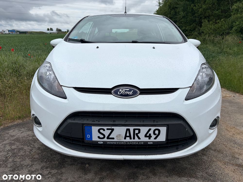 Ford Fiesta - 2