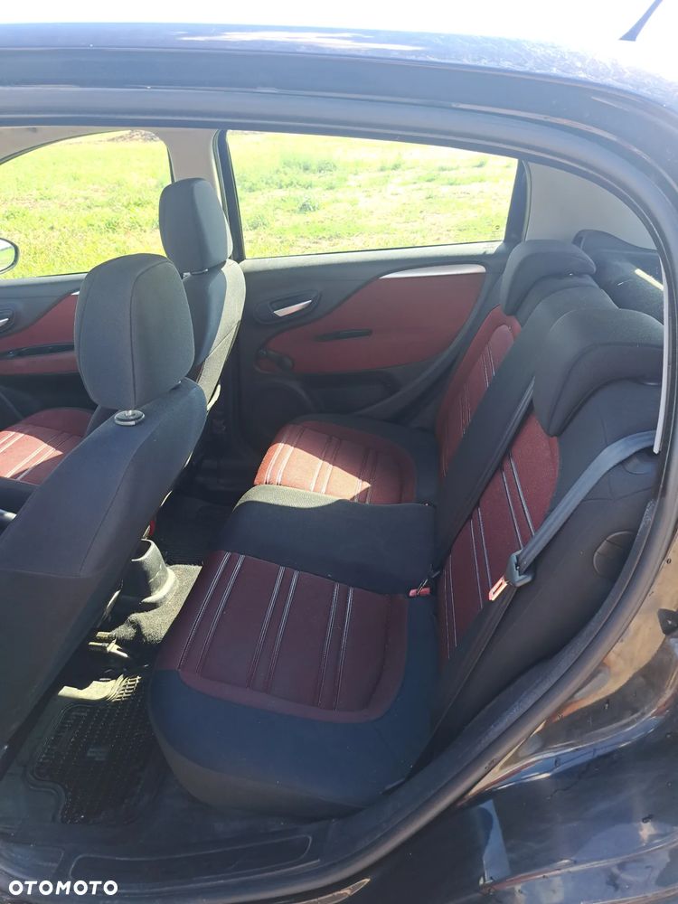 Fiat Grande Punto - 7