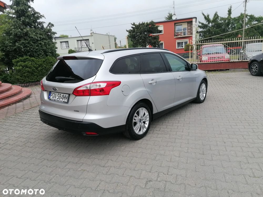 Ford Focus - 8