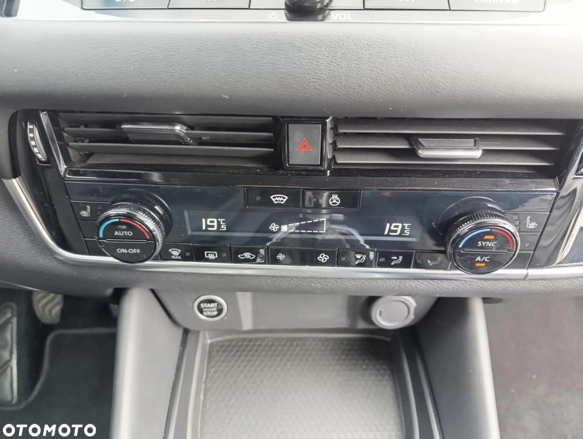 Nissan Qashqai 1.3 DIG-T mHEV N-Connecta - 15