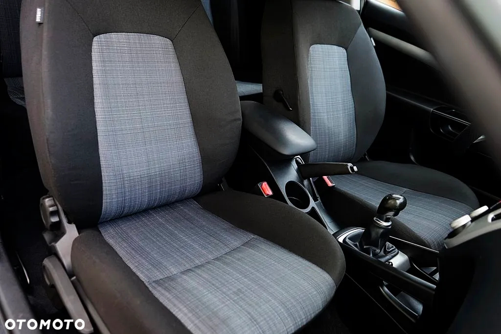 Kia Ceed - 19