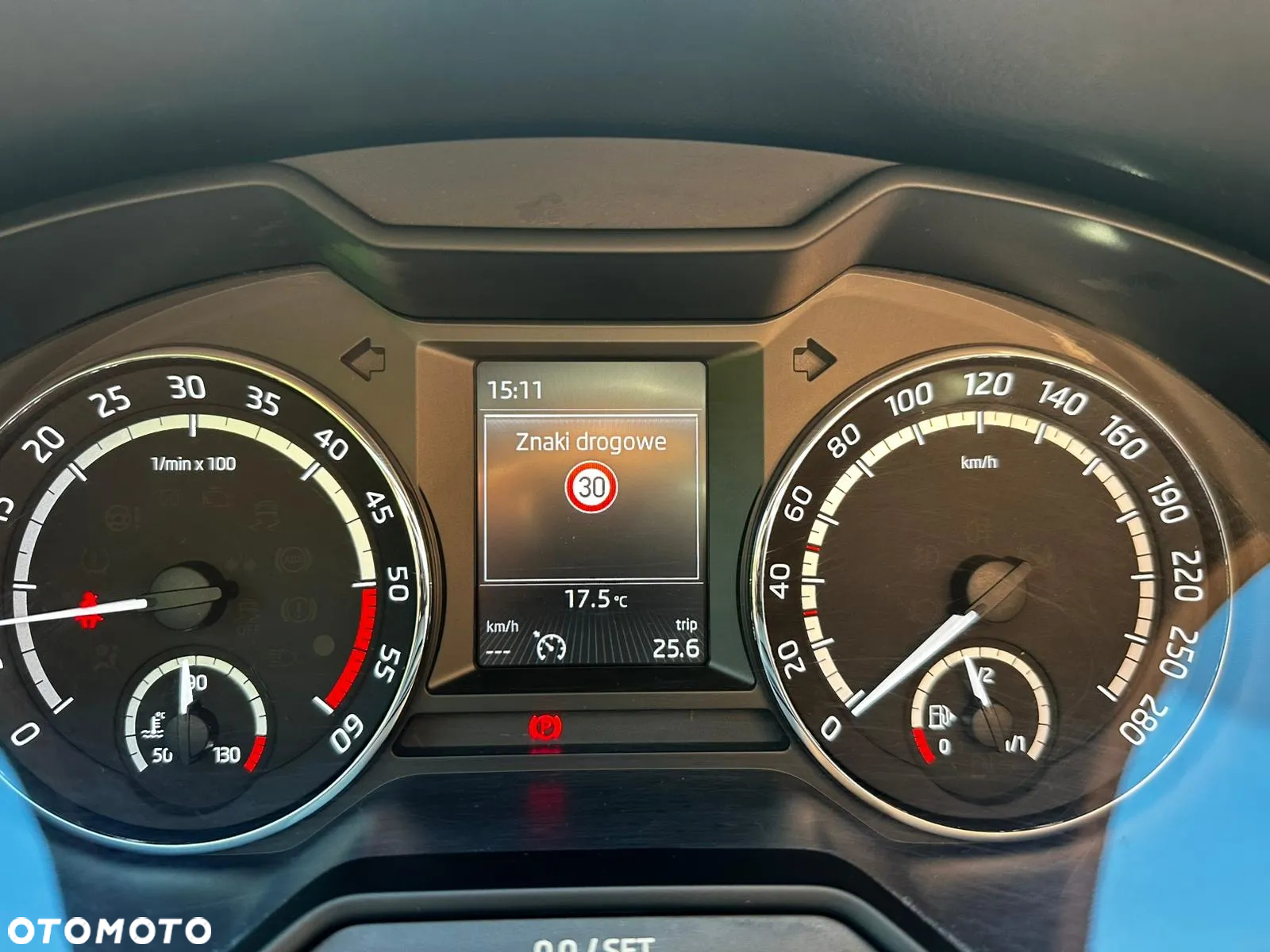 Skoda Octavia Combi 2.0 TDI RS - 12