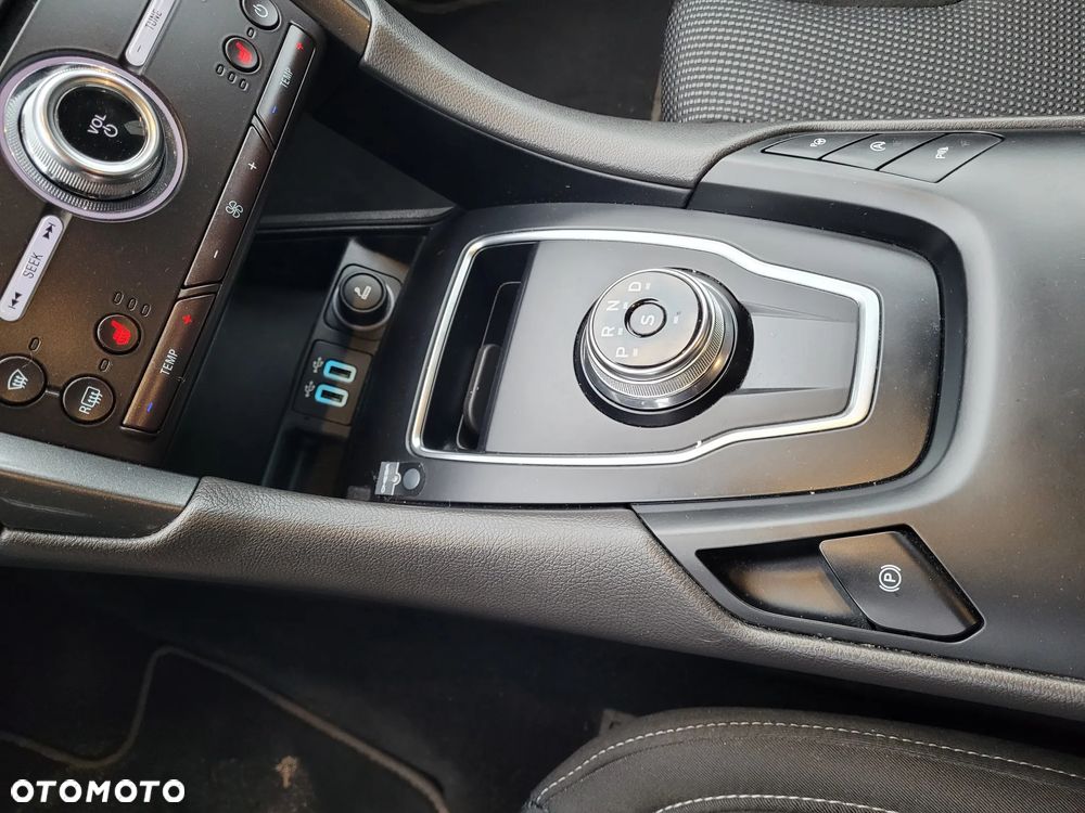 Ford Mondeo 2.0 EcoBlue Titanium - 39