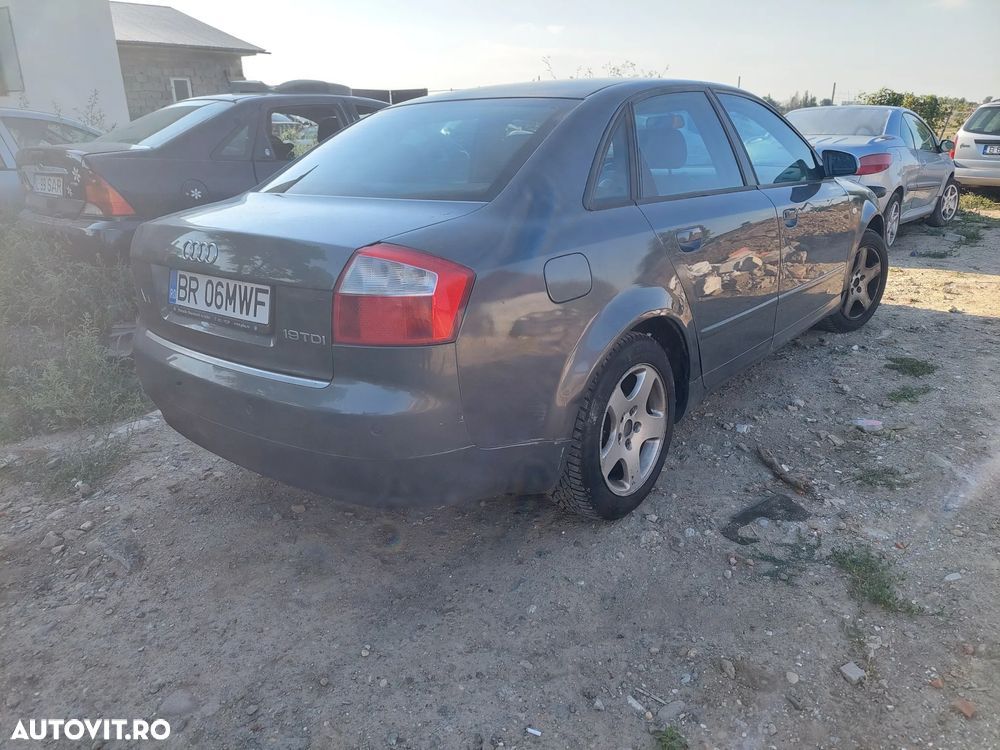 Dezmembrez Audi A4 Quattro 2.5 diesel 132 Kw si 1,9 diesel - 2