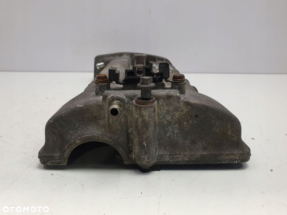 POKRYWA ZAWORÓW Hyundai Santa Fe 2.7 V6 - 5