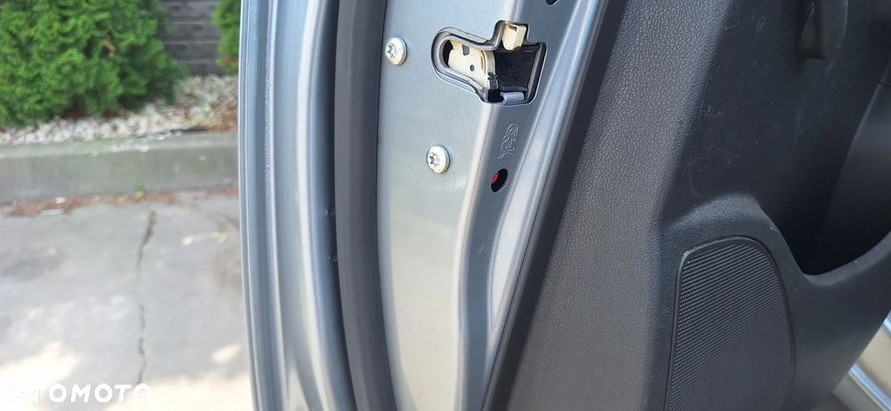 Opel Meriva B Drzwi Tył Tylne Prawe Kod Lakieru Z179 - 29