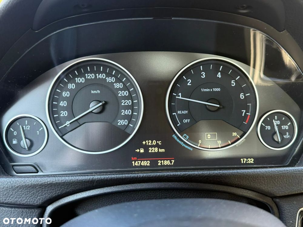 BMW Seria 3 318i Advantage - 29