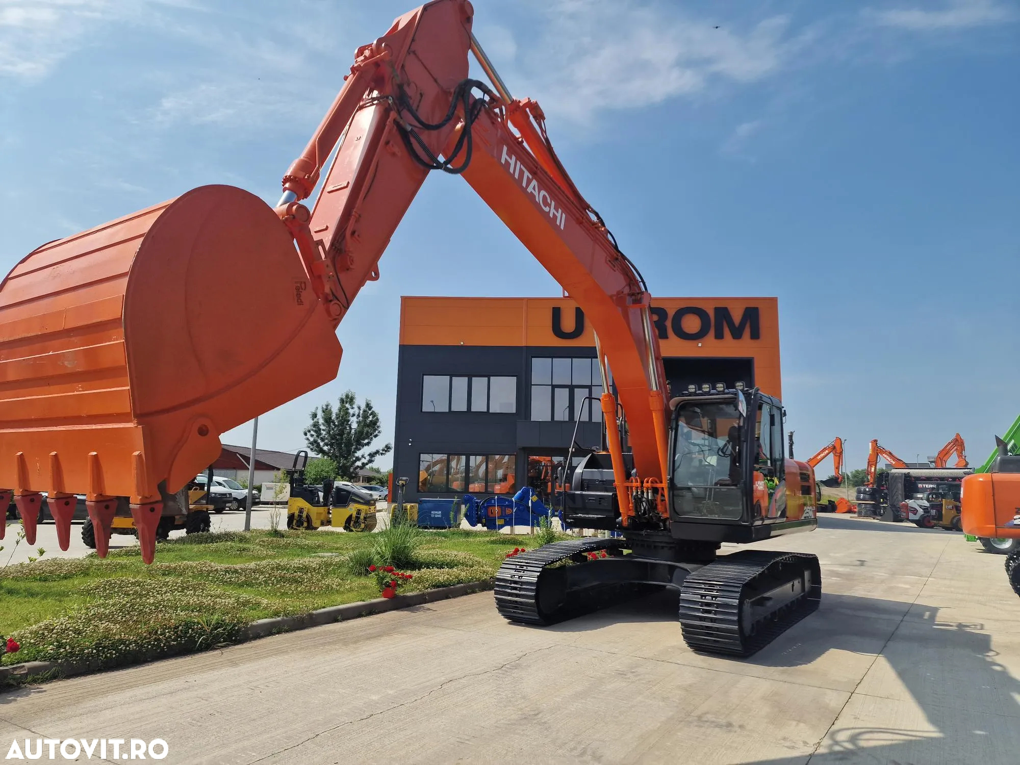 Hitachi ZX250LCN-6, 27,1t, 10.139h, cupa NOUA 1,55mc-76.900 EUR+Tva, gresare automata, Instalatia hdr de picon, inst hidr rotire atasament, lant 80%, camera spate si lateral, pregatire 3D, SUPER INTRETINUT-posibilitate leasing-PROMOTIE 76900 EUR+Tva - 19