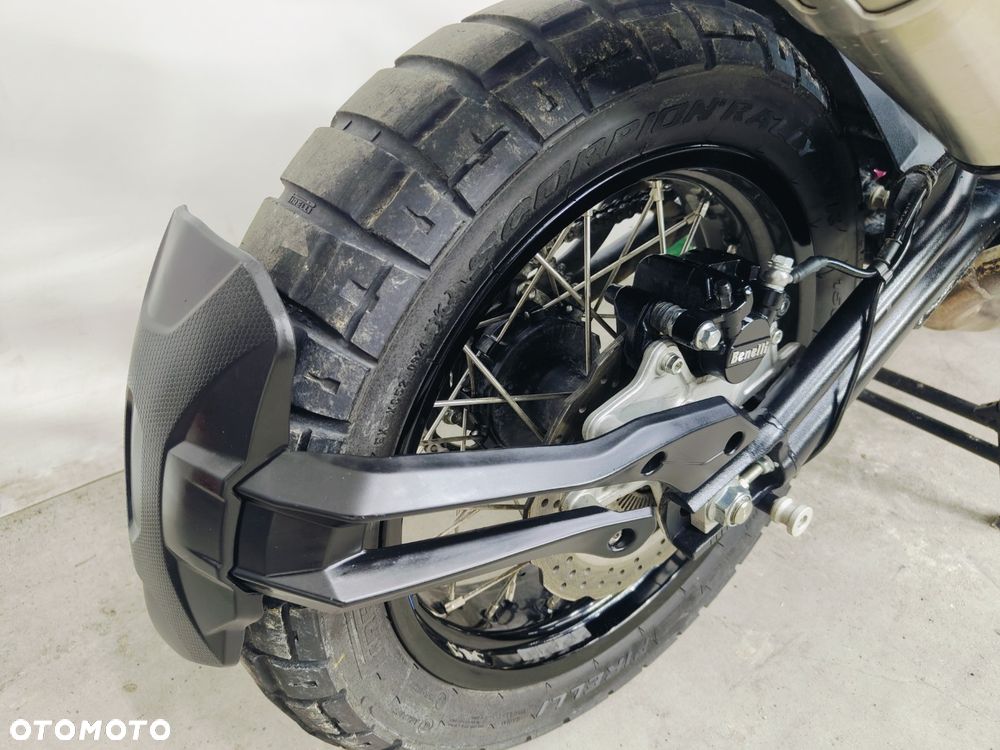 Benelli TRK 502X - 11