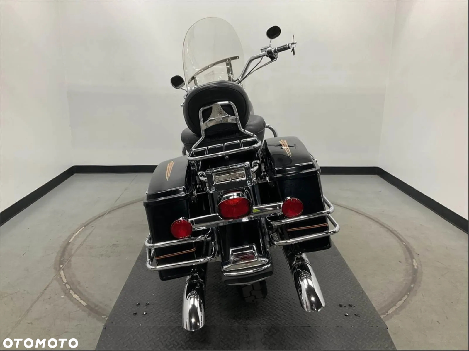 Harley-Davidson Touring Road King - 4