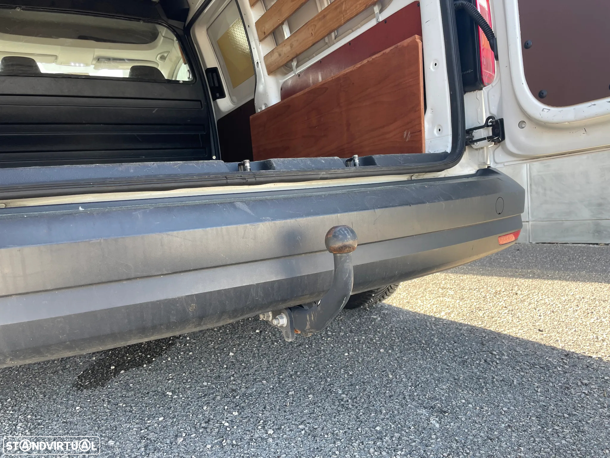 VW Caddy Maxi 2.0 TDI - 17