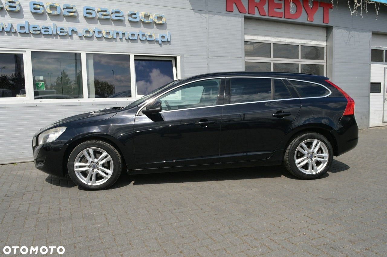 Volvo V60 D3 Momentum - 11