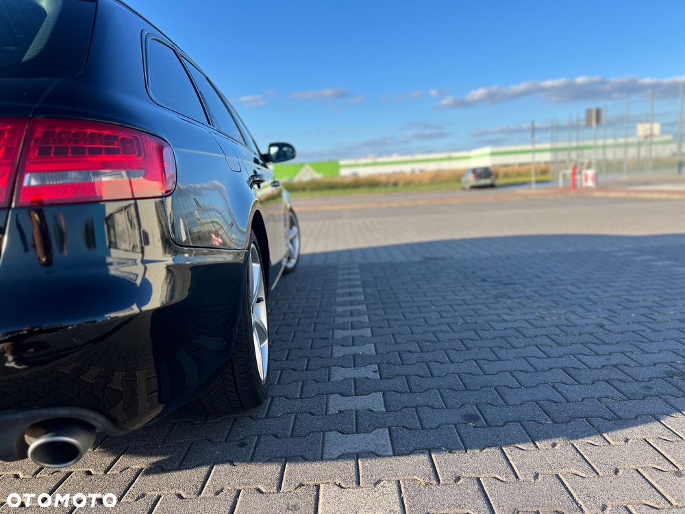 Audi A4 Avant - 10