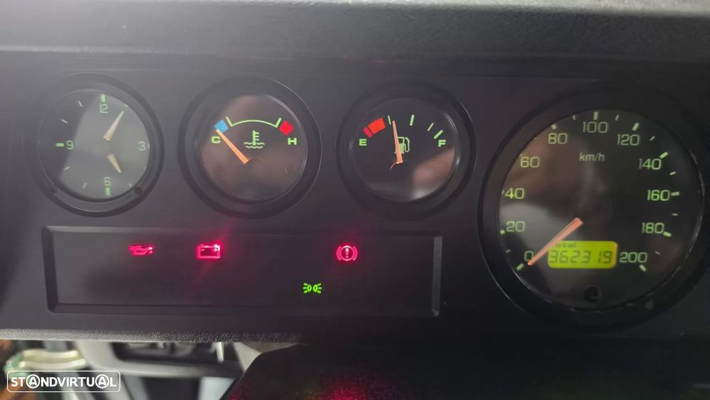 Land Rover Defender 130 2.5 TD5 Crew Cab - 29