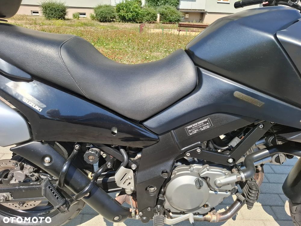 Suzuki V-STROM - 30