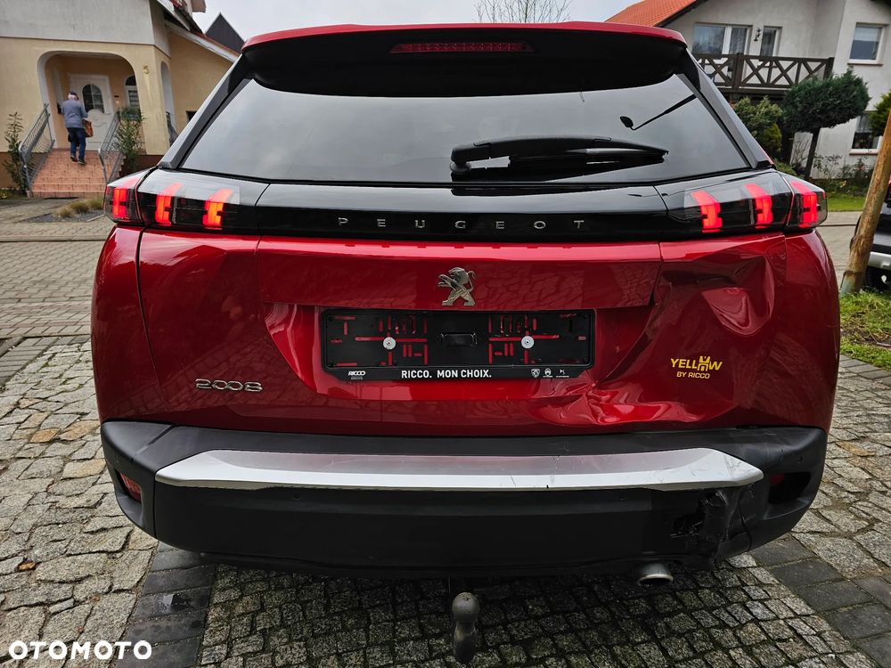 Peugeot 2008 1.5 BlueHDi Allure S&S - 4