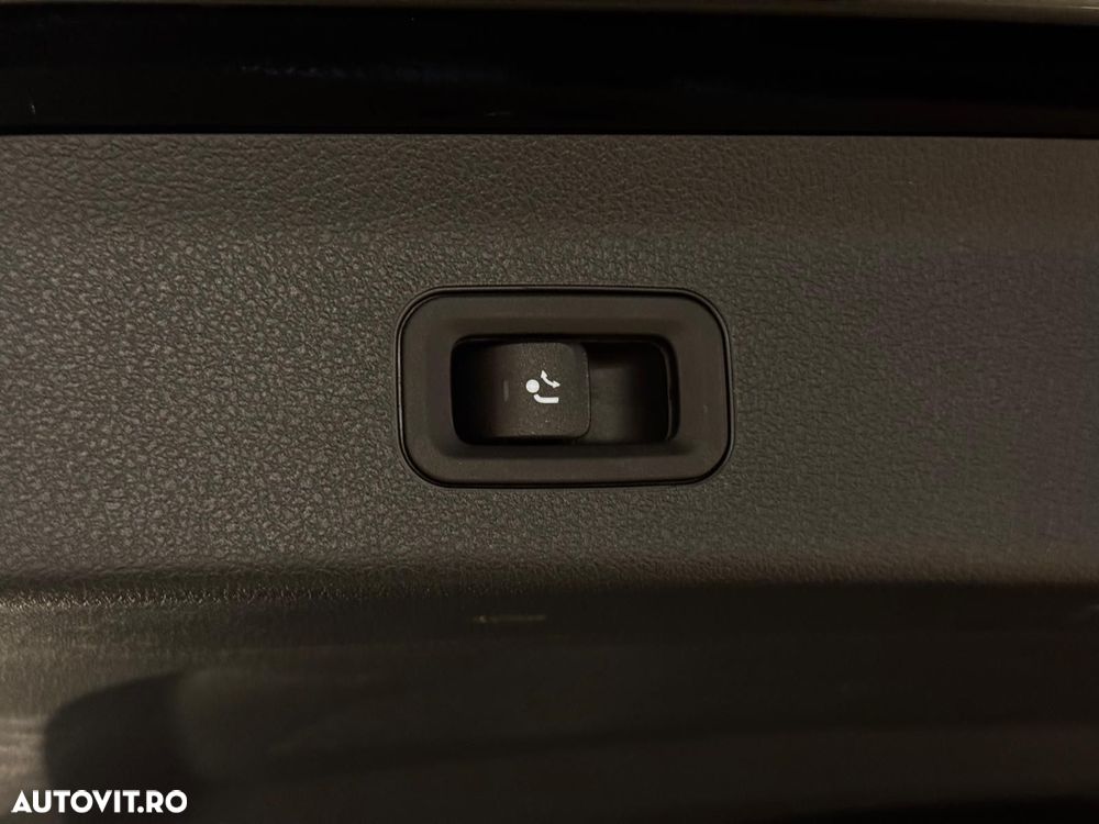 Mercedes-Benz GLS - 29