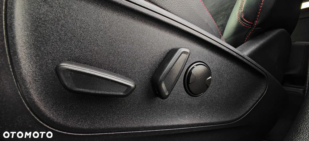 Ford Kuga 2.5 Duratec PHEV ST-LINE X - 13